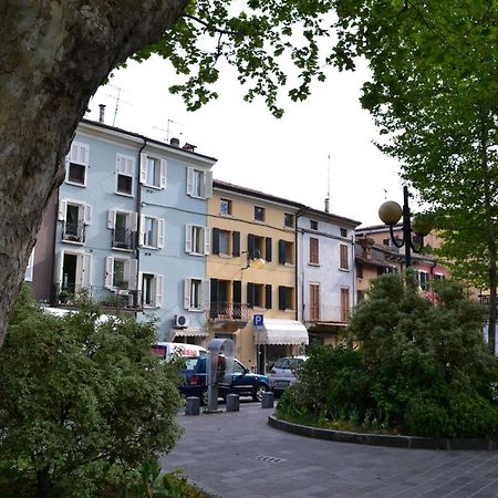 Relais De La Place Desenzano del Garda Exterior foto