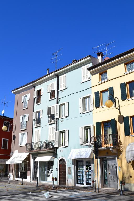 Relais De La Place Desenzano del Garda Exterior foto